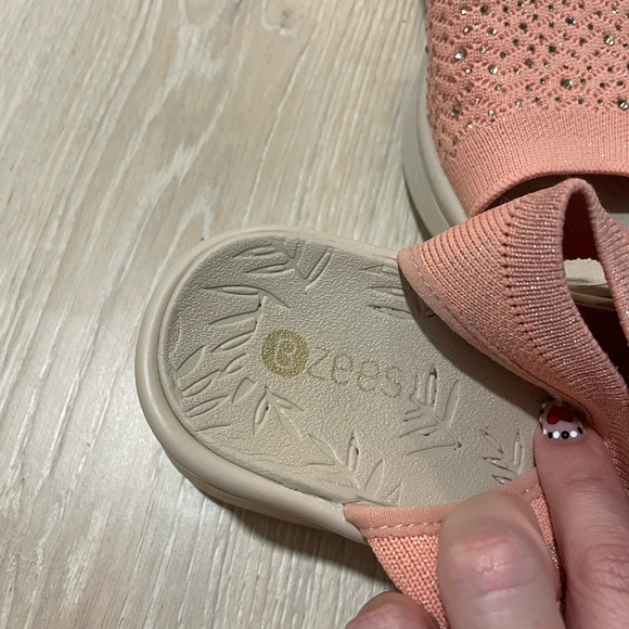 BZees washable comfort wedge in coral - Picture 6 of 8